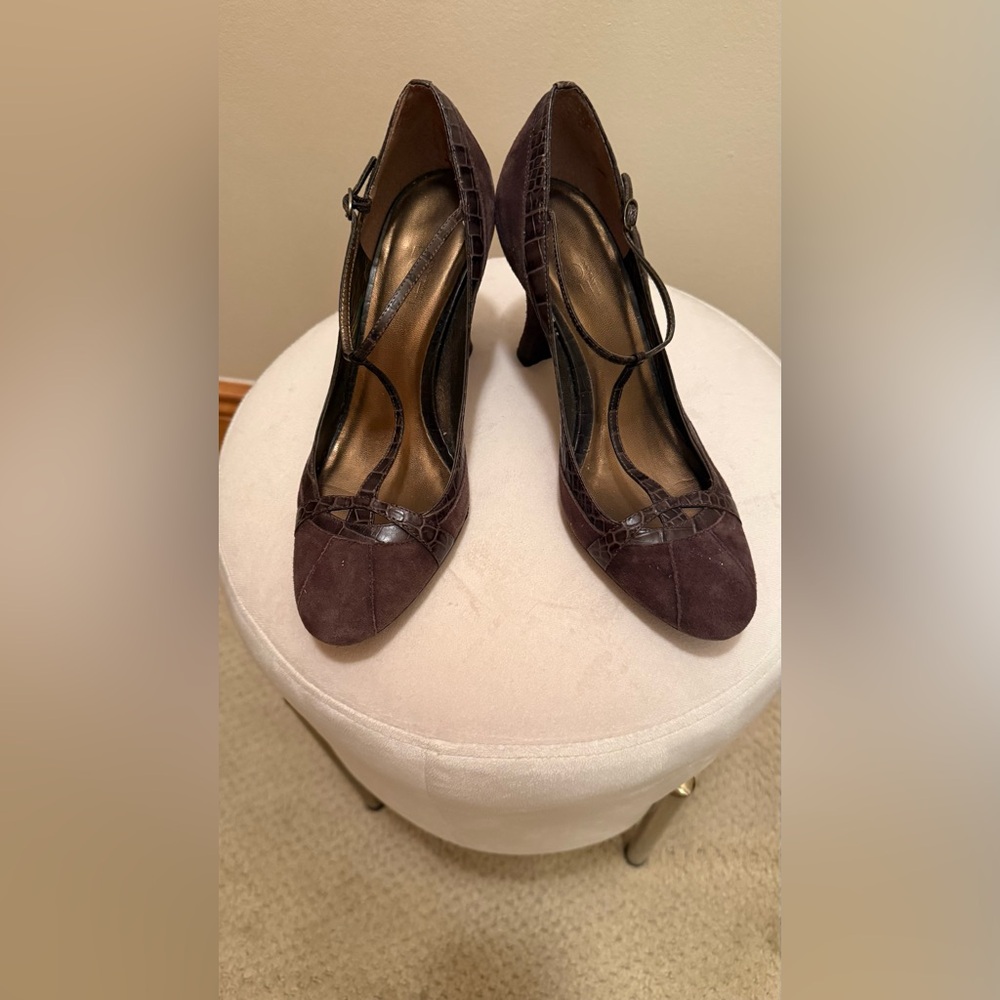 Ann Taylor Brown Suede Heels